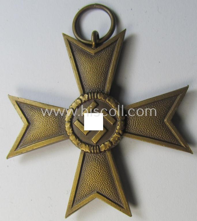 Medal-set: 'KvK II. Klasse ohne Schwertern' being a (typical) non-maker-marked- (and 'Buntmetall'-based) specimen that came mounted onto its original, minimally confectioned' ribbon (ie. 'Bandabschnitt')