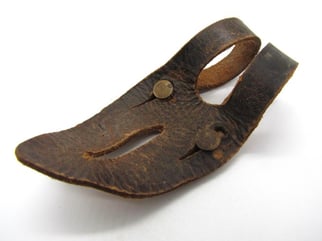 Wehrmacht binoculars Leather Anti-Movement Flap