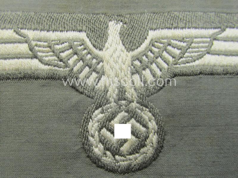 WH (Heeres) early- (ie. pre)-war-period- and/or greyish-white-coloured breast-eagle of the so-called: 'M35-pattern' (ie. 'Brustadler für Mannschaften u. Uffz.') as was executed in the neat 'BeVo'-weave pattern