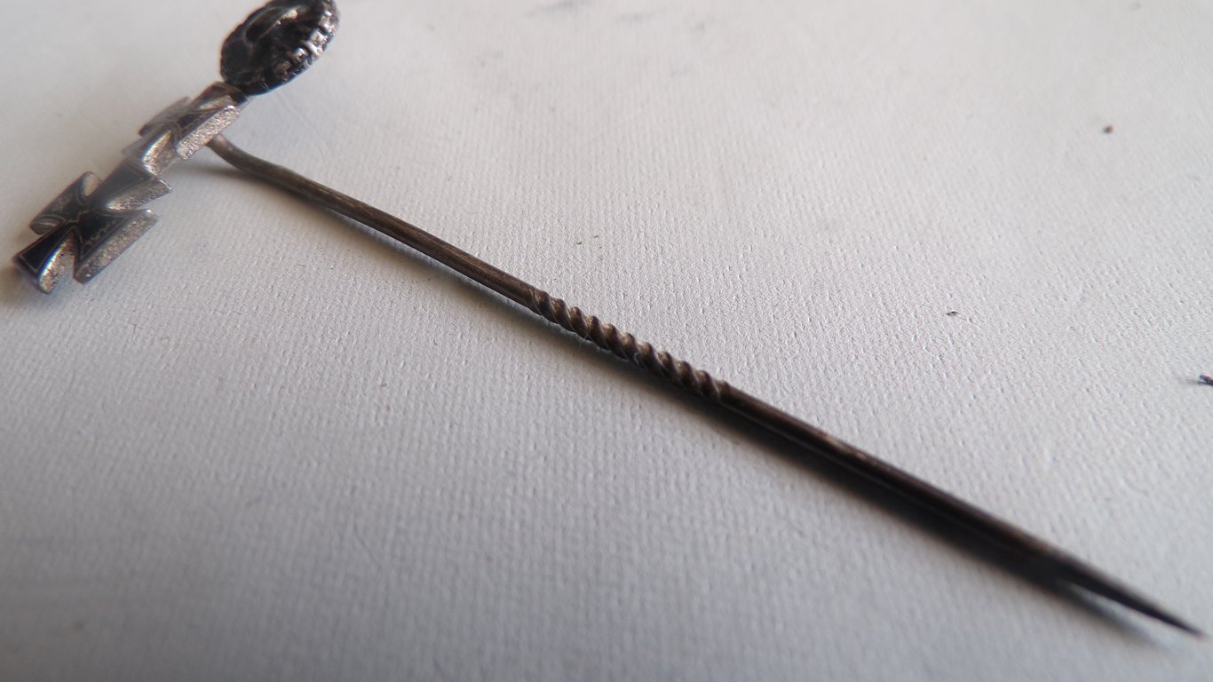 WW1 miniature stickpin