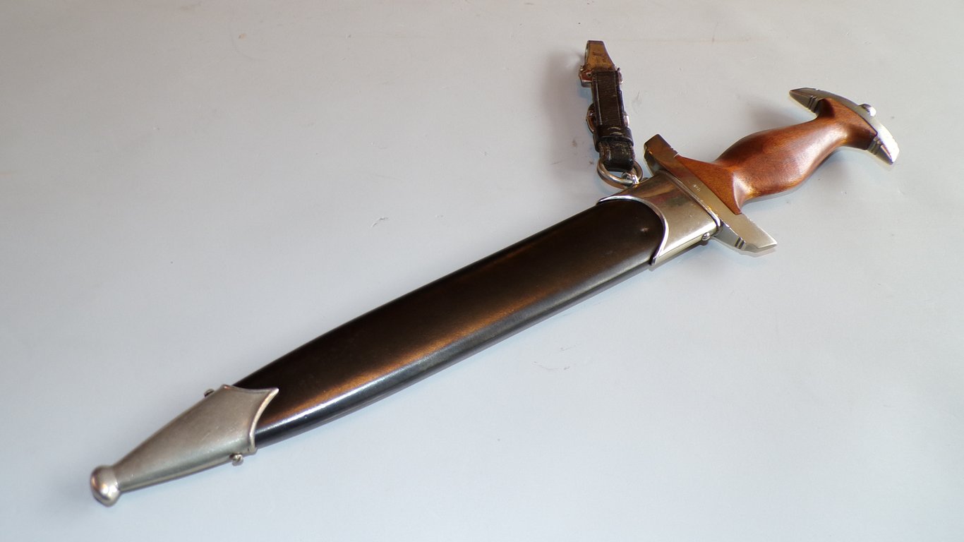 MINT Personalized NSKK Dagger EP&S