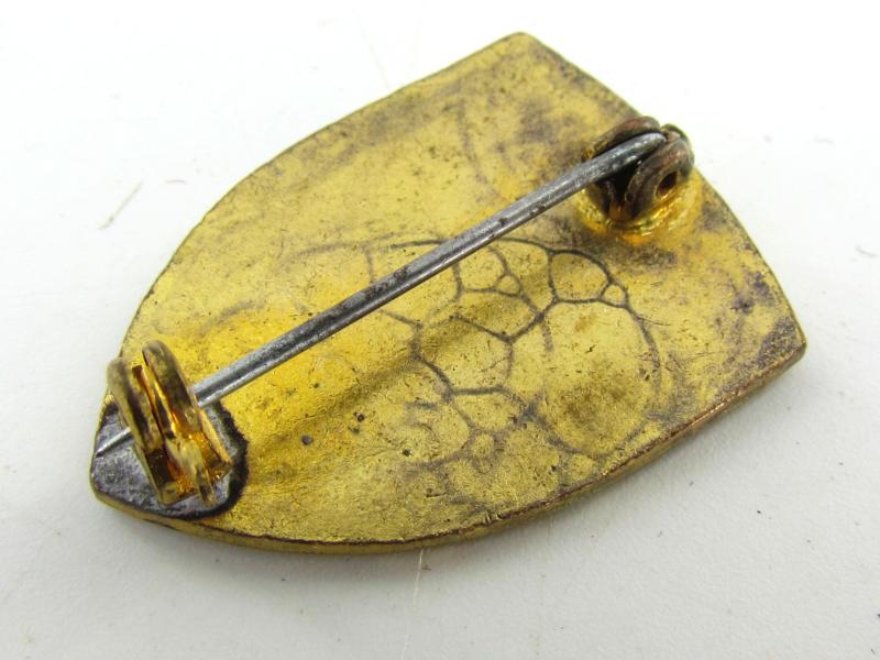 WWII US Army Airborne Troop Transport Carrier Crest Insignia Pinback