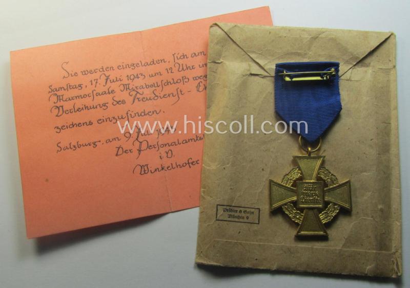 'Treuedienst Ehrenzeichen 1. Klasse' that comes stored in its maker- (ie. 'Deschler & Sohn'-) marked- and/or 'Zellstoff'-based pouch and that comes with a (never before seen!) accompanying post-card