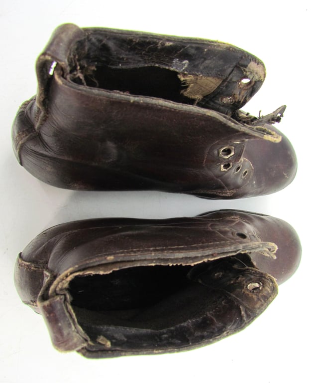 A nice pair of early high-top BDM (Bund Deutscher Mädel) shoes.