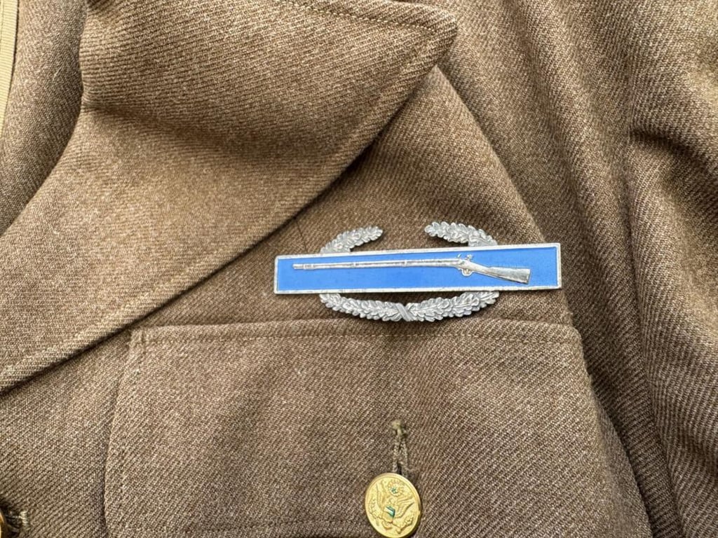 US WWII Class A Tunic Mountain Division , Trousers and Side Cap