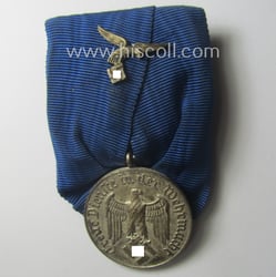 Bright silver-toned, WH (Luftwaffe) so-called: 'Einzelspange' showing a:...