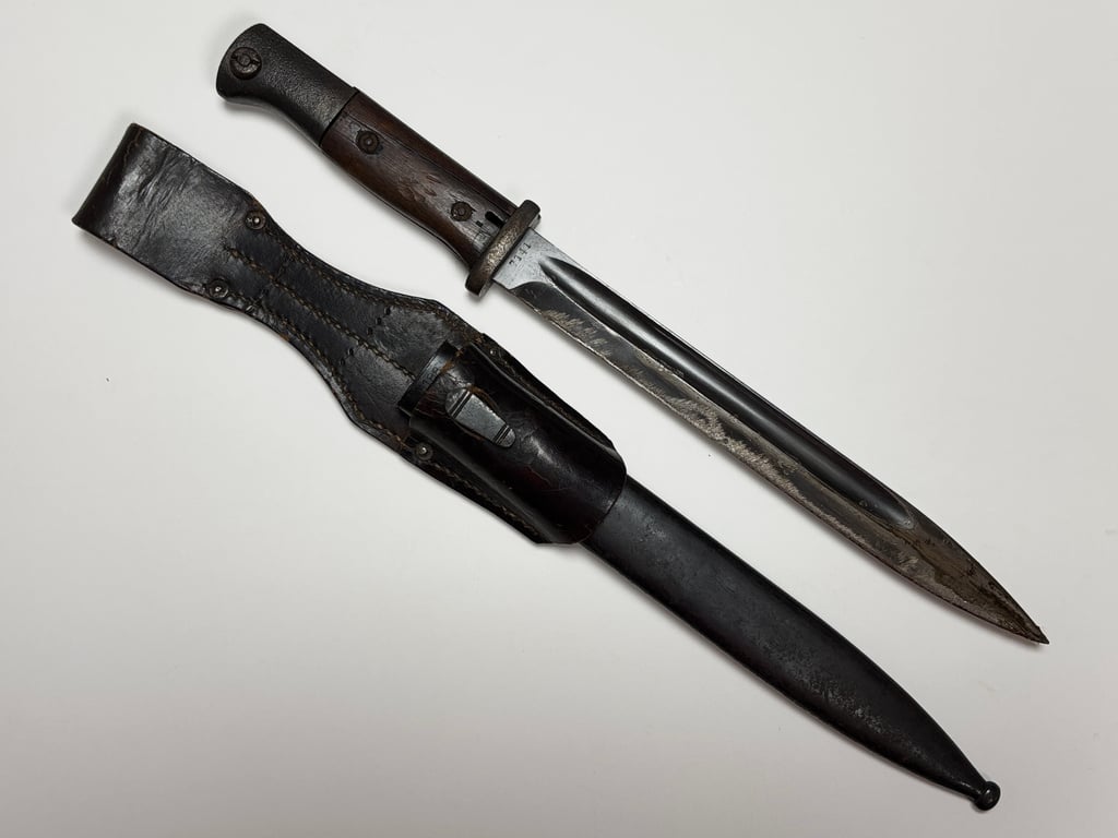 K98 Bayonet Non-Matching "F. W. Holler" with brown frog