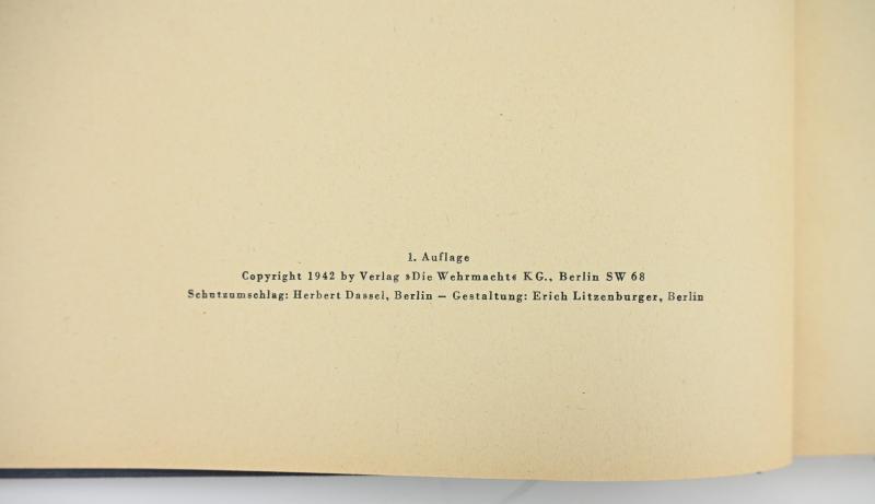 German LW Book 'Fliegende Front'