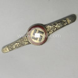 Unusually found - and actually scarcely seen! -...