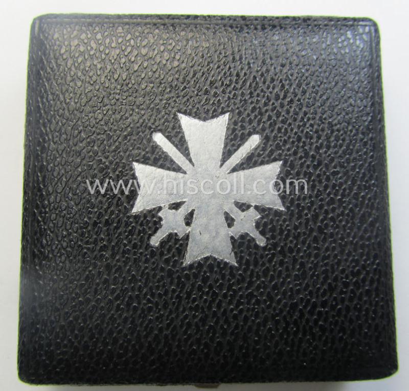 'Luxuriously'-styled - albeit empty! - etui being a non-maker-marked (ie. 'generic') example as was specifically intended to store a: 'KvK 1. Kl. mit Schwertern'