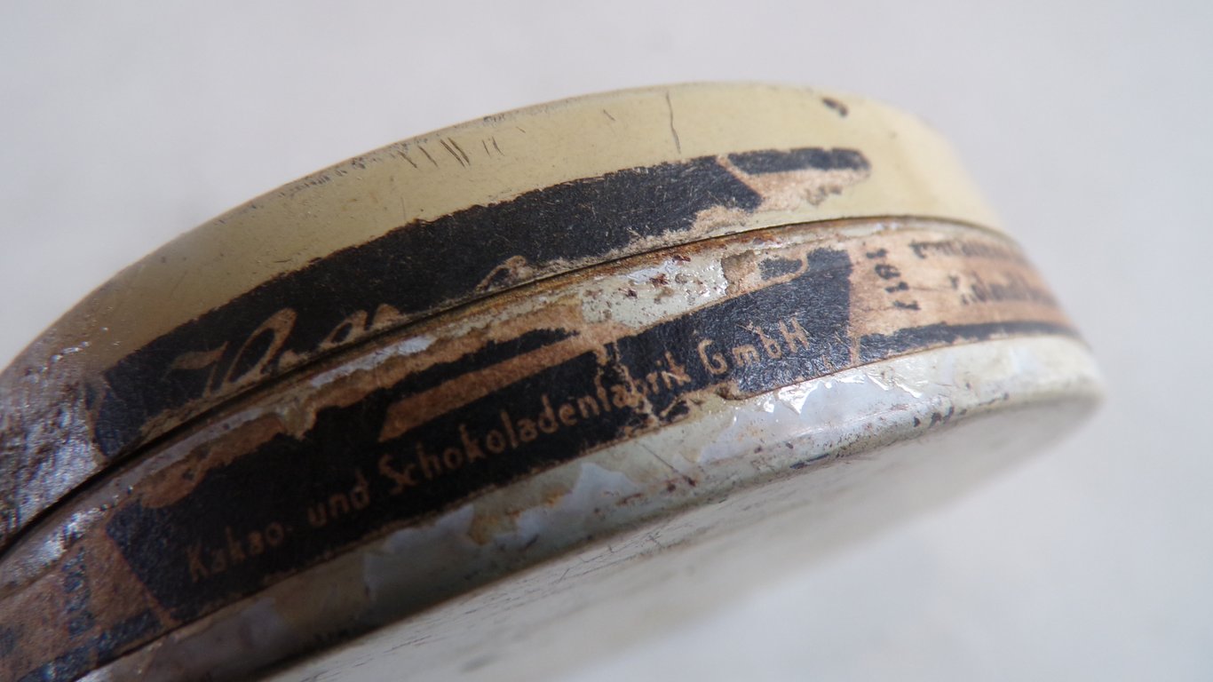 Pre-War Hildebrand Scho-Ka-Kola Tin