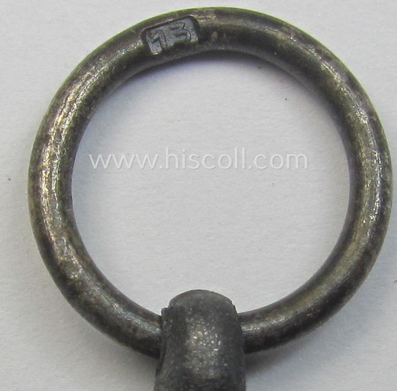 Medal-set: 'Winterschlacht im Osten 1941-42' being a maker- (ie. '13'-) marked specimen by the maker: 'Gustav Brehmer'