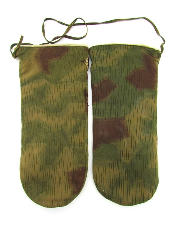 Non Reversible Parka Mittens in Sumpftarn Camouflage