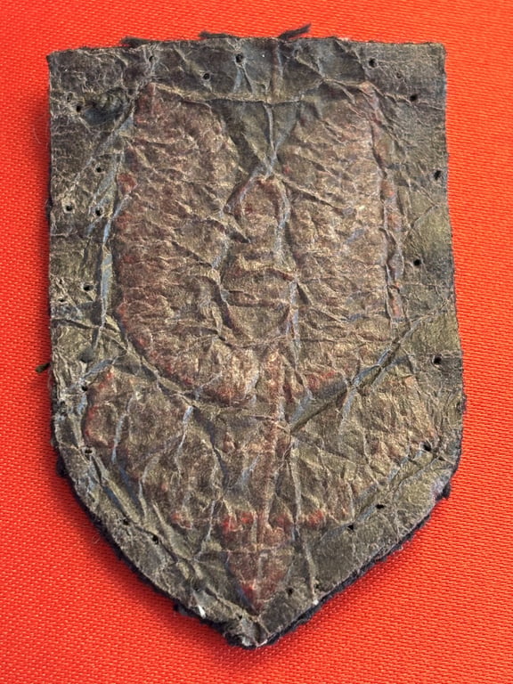 RARE SPECIAL AIR SERVICE (S.A.S.) EMBROIDERED STITCHED BERET BADGE INSIGNIA.
