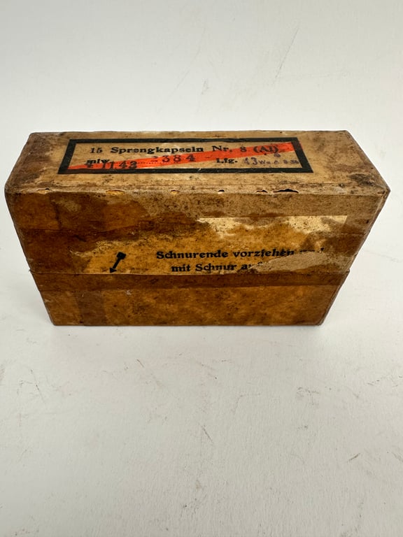 BOX 15 SPRENGKAPSELN