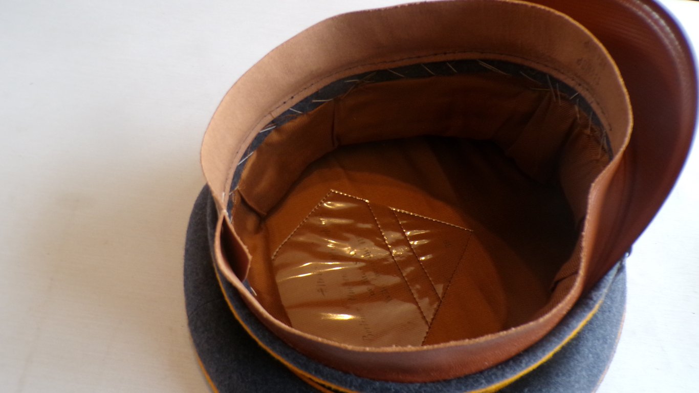 Dead-Mint Unissued Luftwaffe Flieger/NCO Visor Cap