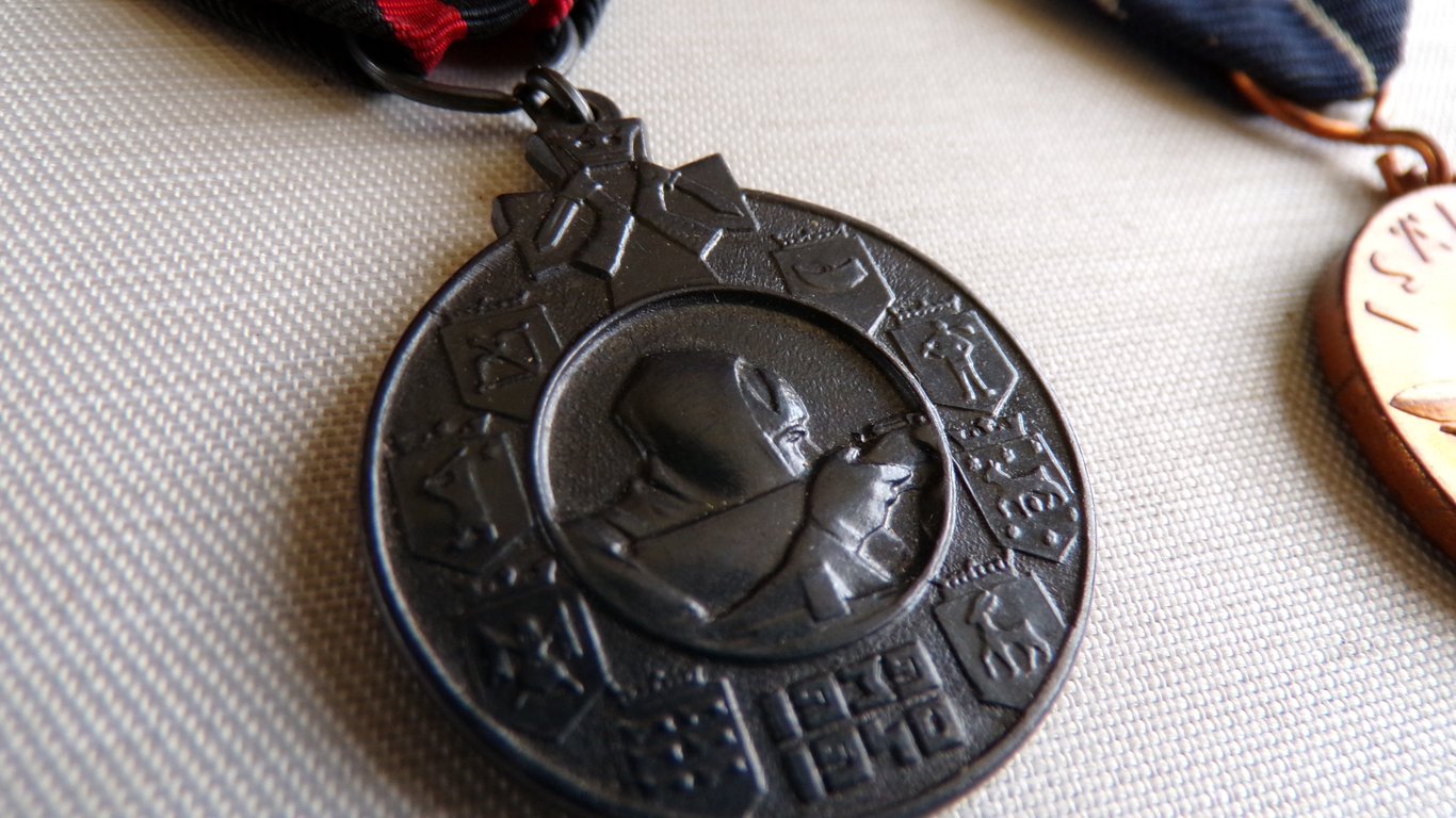 Finnish WWII Medal Pair