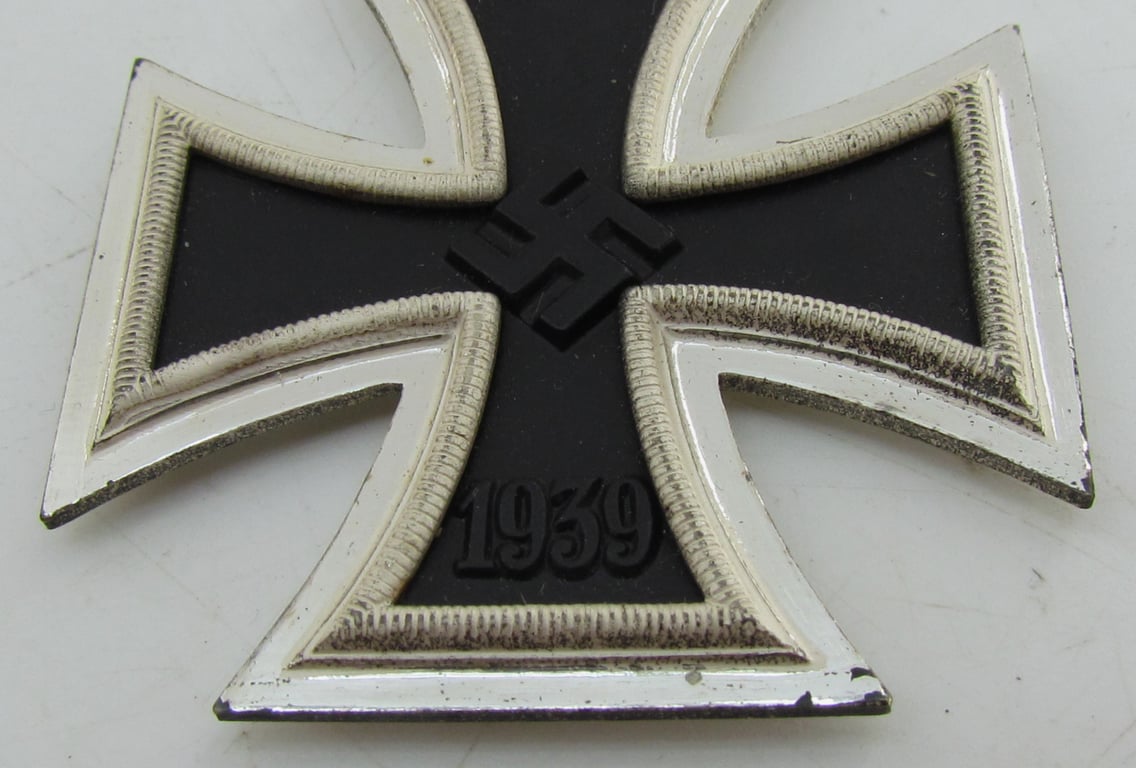 Iron Cross 2nd Class 1939 (Eisernes Kreuz 2. Klasse) – Maker 13 Gustav Brehmer