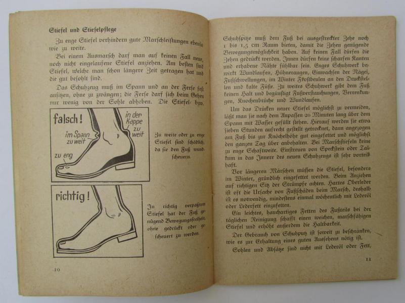 Neat - and scarcely encountered! - small-sized, WH-related instruction-booklet entitled: 'Richtig Marschieren und alles was dazu gehört'