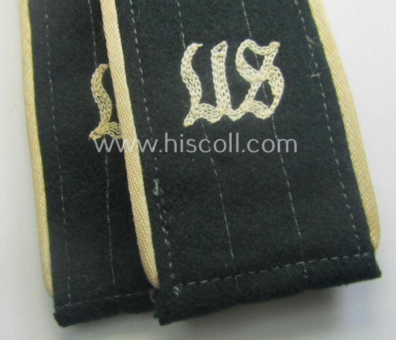 Stunning - and/or fully matching! - pair of WH (Heeres) later-war-period so-called: 'M44'-styled. EM-type, 'cyphered' shoulderstraps as was intended for a: 'Soldat der Inf.-Truppen u. Mitglied einer Unteroffiziersschule'