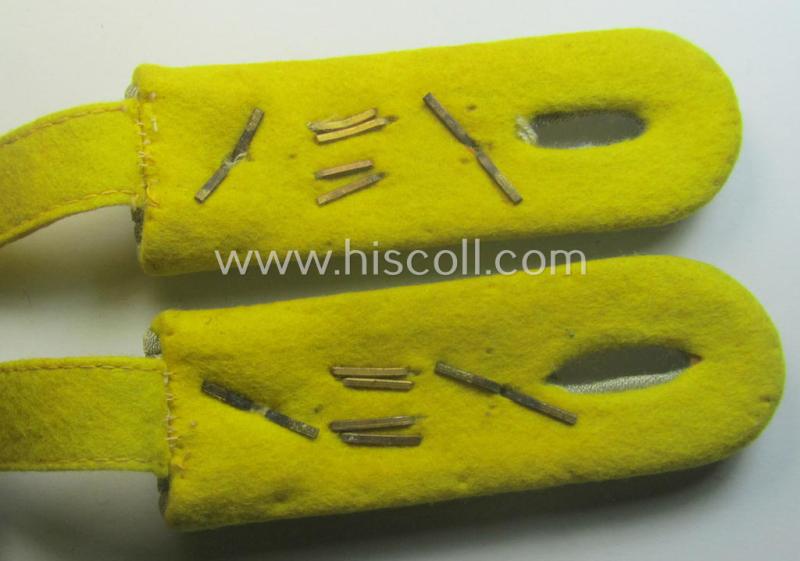 Attractive - and fully matching! - pair of 'cyphered', WH (Heeres) officers'-pattern shoulderboards as piped in the bright-yellow-toned branchcolour as was specifically intended for a: 'Hauptmann des Nachrichten-Abtgs. 43'
