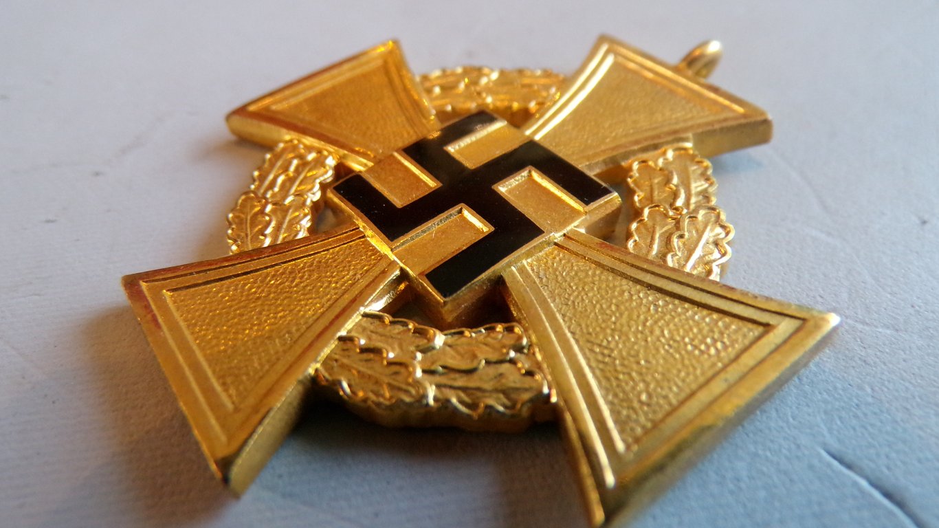 Lot of 3 x Treue dienst Abzeichen