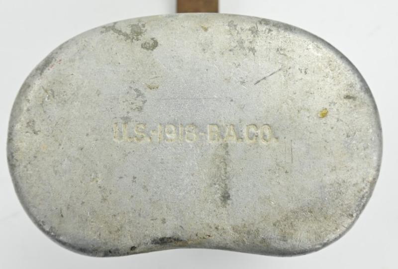 US M-1941 Cavalry/Paratrooper Canteen with extension strap