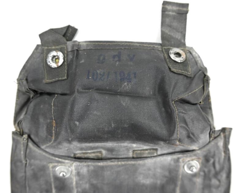 German WH M31 Gascape Pouch