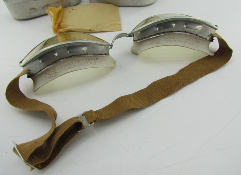 N.Raule Torino 1940's motorcycle goggles, with tin case