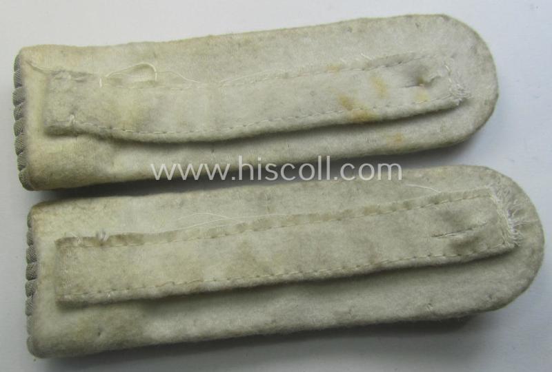 Pair of WH (Heeres) neatly 'cyphered', officers-pattern shoulderboards: 'Leutnant der Infanterie-Trpn. u. Mitglied des Div.Stabs der 2. Infanterie-Div.'