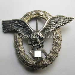 WH (Luftwaffe) 'Flugzeugführer-Abzeichen' (or: pilots'-badge) being a maker-...