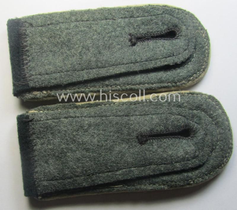 Pair of WH (Heeres) so-called: 'M40'-pattern NCO-type shoulderstraps: 'Oberfwbl. der Infanterie-Trpn.'