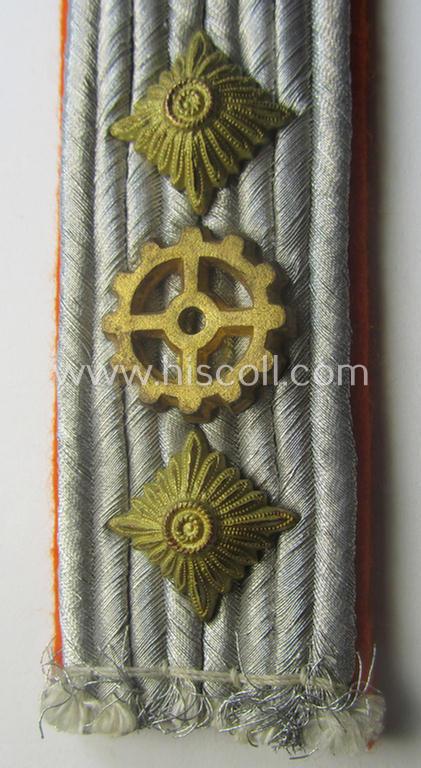 Single, WH (Heeres) neatly 'cyphered', officers-pattern shoulderboard as intended for a: 'Hauptmann u. Feldingenieur des Heeres'