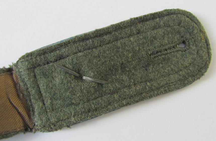 Attractive - albeit regrettably single! - IMO mid-war period, so-called: 'M43'-pattern, WH (Heeres) NCO-type shoulderstrap, as was intended for a: 'Feldwebel der Nachschub-Truppen'