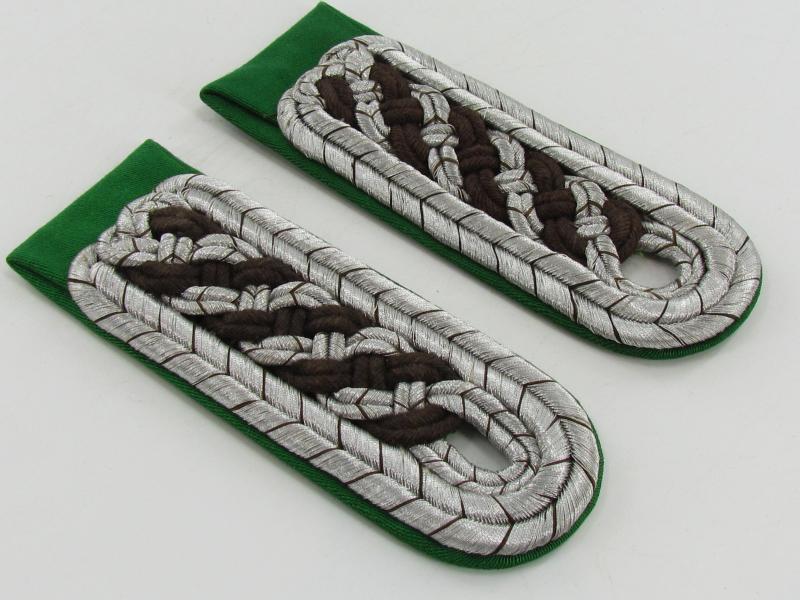 'Meister der 'Schutzpolizei' Shoulder Boards & Collar Tabs