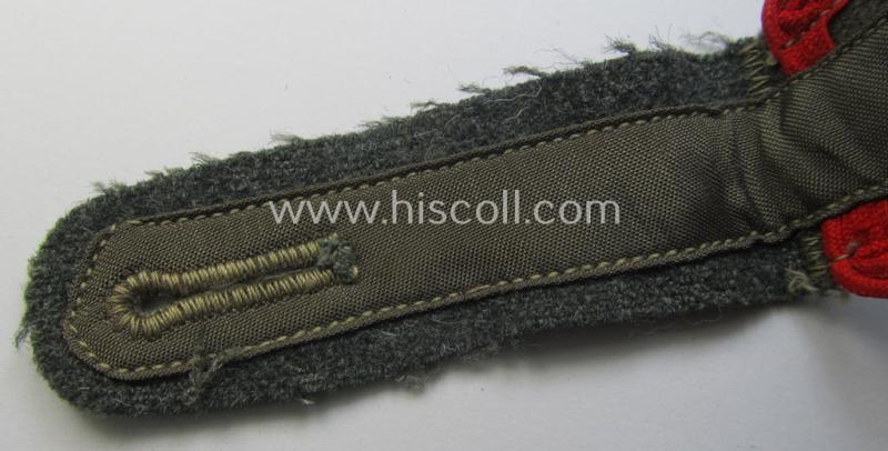 Single, WH (Heeres) later-war period- (ie. 'simplified'- ie. 'M44-'-pattern-) EM-type shoulderstrap: 'Soldat der (Sturm)Artillerie-Trpn.'