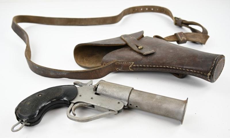 British WW2 Flare Pistol No.1 MK5 Flare Pistol with Leather Holster