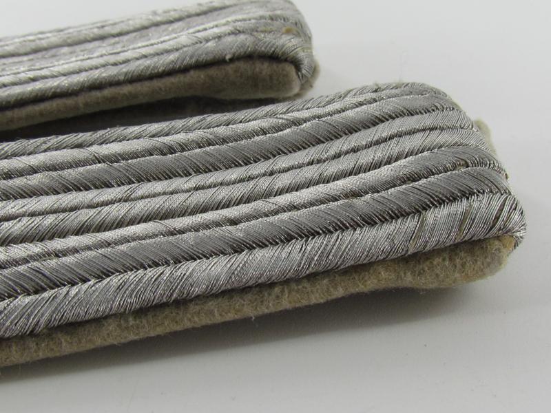 WH (Heer) Propaganda Company Shoulder Boards...Rare