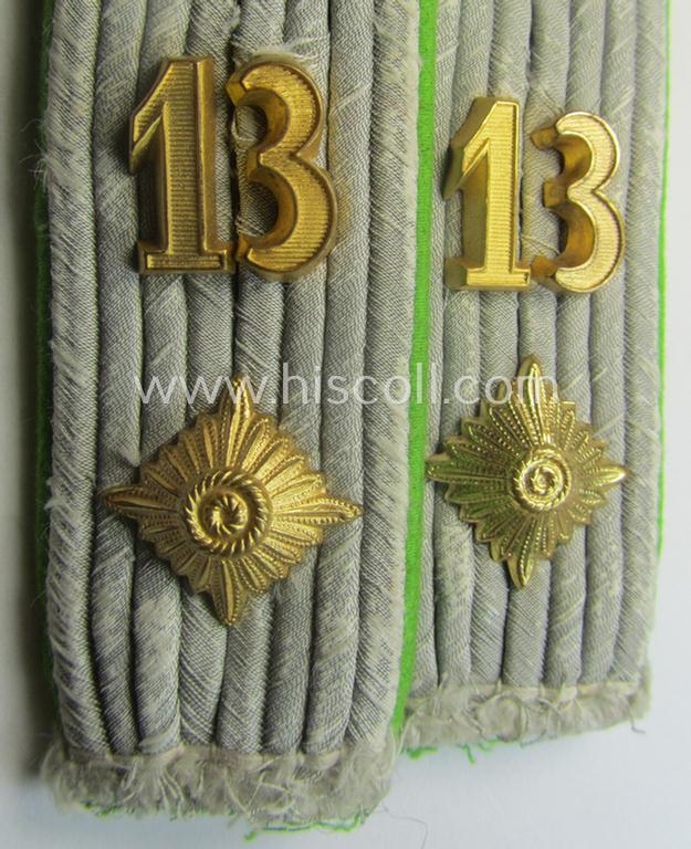 Pair of WH (Heeres) officers'-type shoulderboards: 'Oberleutnant des Grenadier-Rgts. 13'