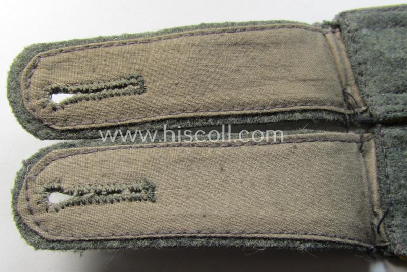 Pair of WH (Heeres), 'M40 o. M43'-pattern NCO-type shoulderstraps: 'Uffz. eines Kav. o. Aufklärungs-Rgts.'