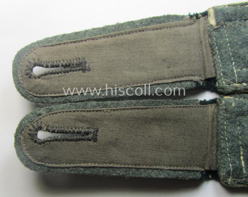 Pair of WH (Heeres) so-called: 'M40'-pattern NCO-type shoulderstraps: 'Oberfwbl. der Infanterie-Trpn.'