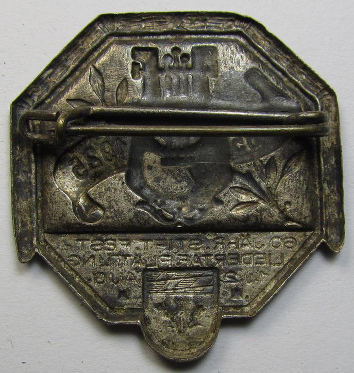 Commemorative - and early-period! - (I deem) 'DSB'- (ie. 'Deutsche Sänger Bund'-) related 'tinnie' being a non-maker-marked example depicting a lyra with the dates 1865 - 1925 and text: '60 Jähr. Stift.Fest d. Liedertaf. Plattling - 1. u. 2. A...