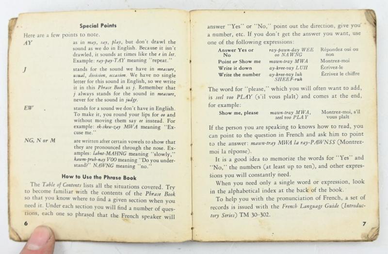 US WW2 French Phrase Book