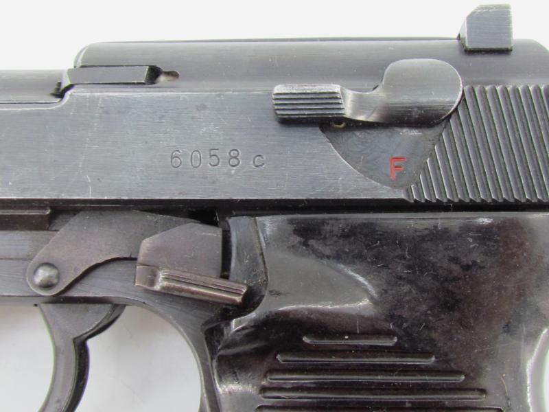 EU- Deko Walther P38 Pistol ( ac42 )