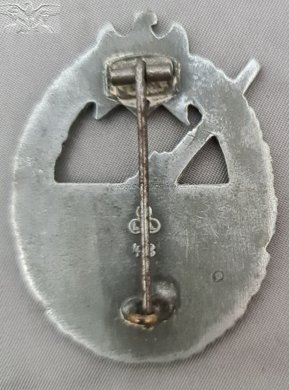 Kriegsmarine Coastal Artillery Badge - Kriegsabzeichen fur die Marine