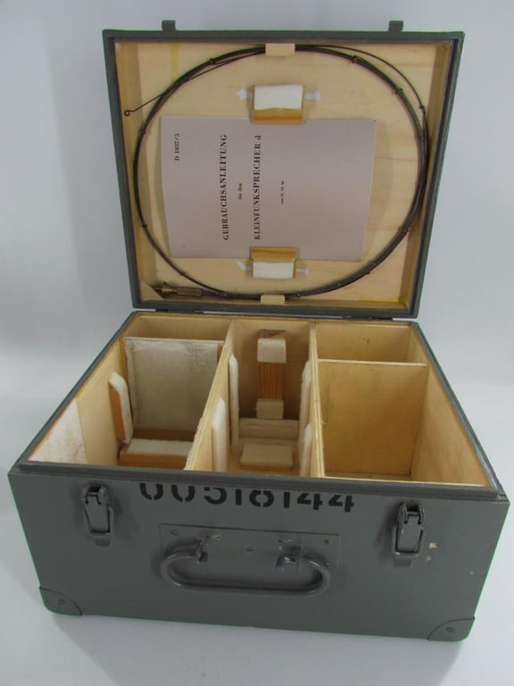 German “Feldfunksprecher” Dorette ....Working Condition