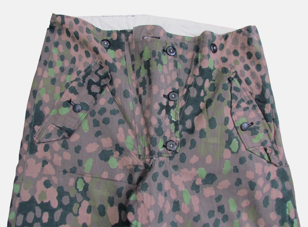 Extremely Rare Waffen-SS Dot 44 Erbsentarn Reversible Winter Trousers – Stone Mint Condition