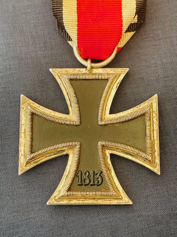 RARE WWII IRON CROSS 2RD CLASS RING STAMPED 4, STEINHAUER & LUCK OF LUDENSCHHELD.