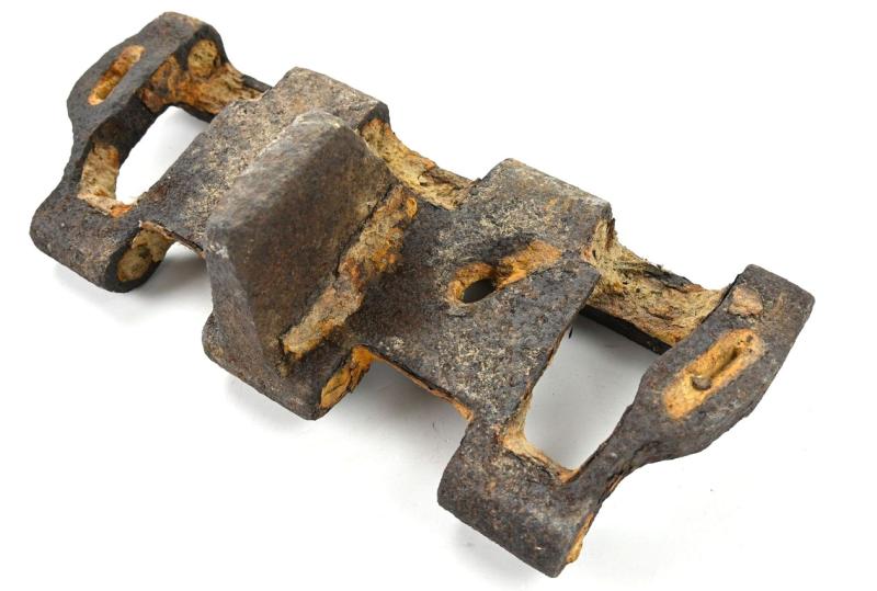 German WH/SS panzer IV Track Link with battledamage
