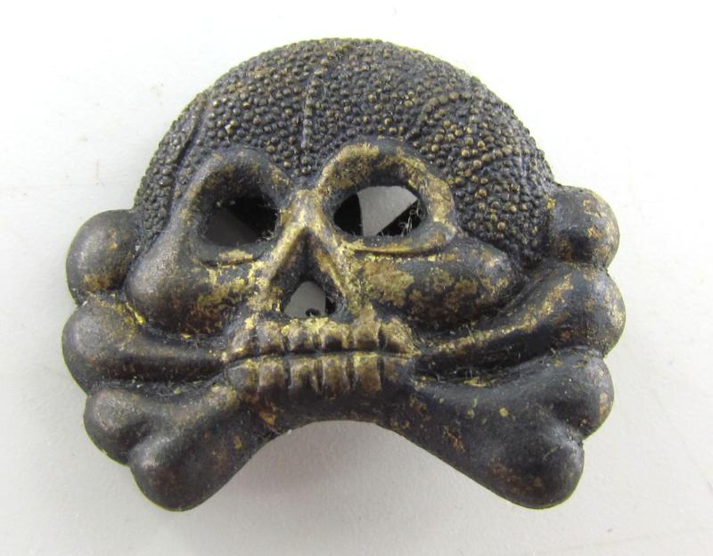 Wehrmacht (Heer) Panzer collar tab skull set